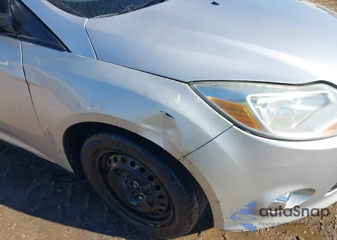 2012 Ford Focus Se из США, поврежденный, VIN 1FAHP3F2XCL106683